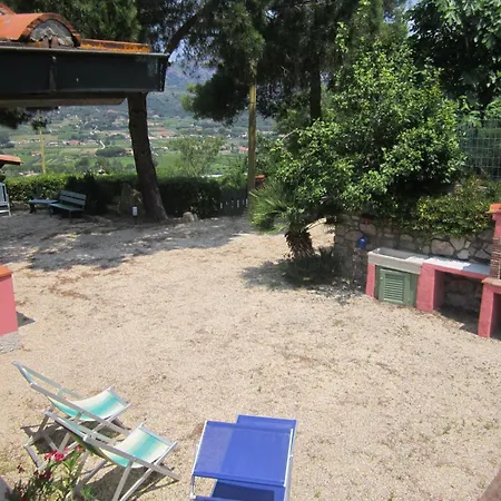 Mit Wasserblick By Interhome Apartman