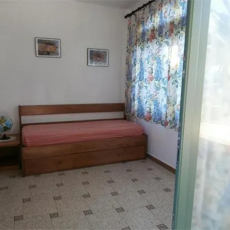 By Interhome