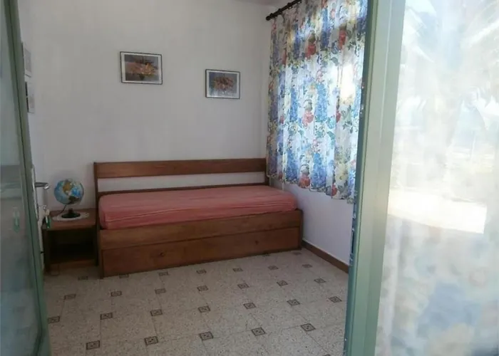 Mit Wasserblick By Interhome